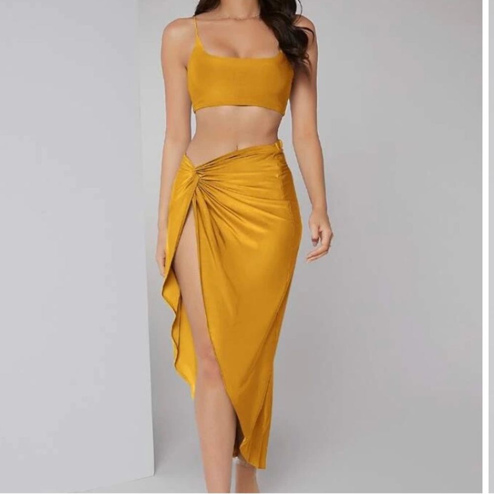 Two piece yellow/mustard set